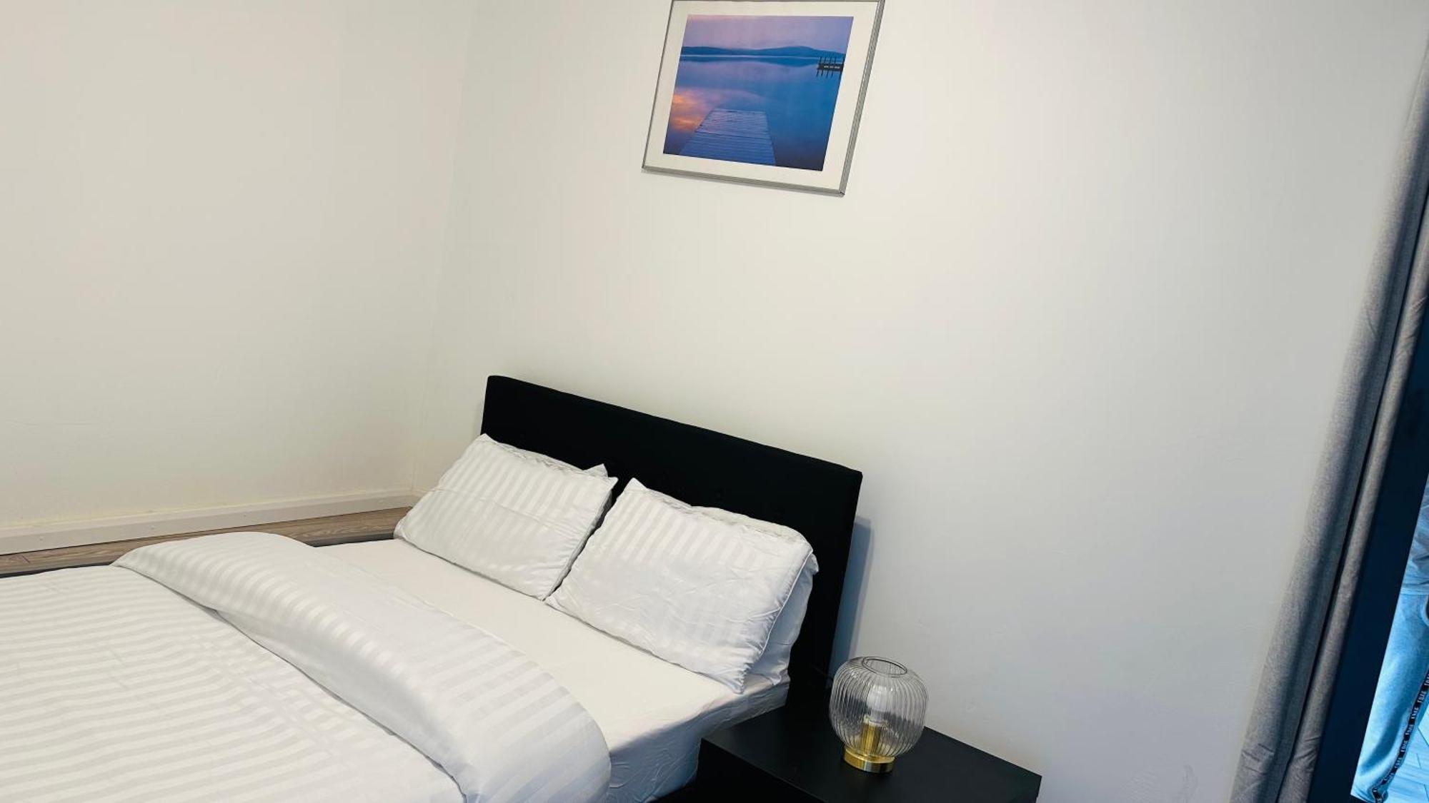 Cosy And Comfy Gazde/Camere de închiriat Londra